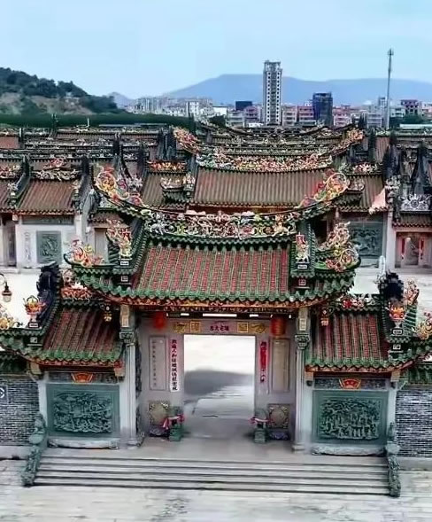 英之园6小时被拆完，陈氏兄弟彻底凉凉了