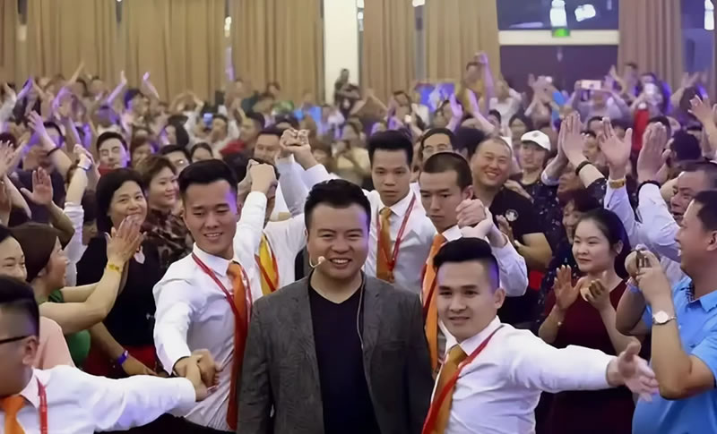 7年狂捞3.8亿，成功学大师杨涛鸣彻底凉凉，无期+倾家荡产(图8)