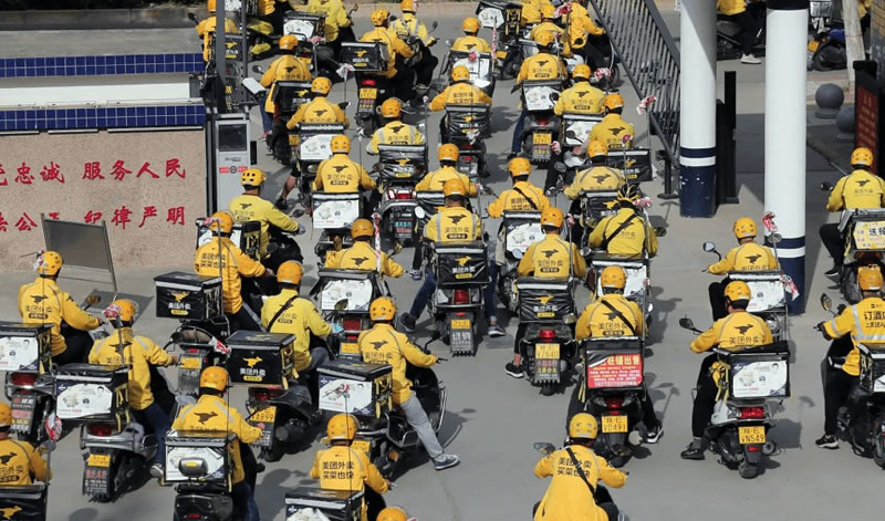 淘宝闪购刚喊第一，就被摁住了(图2)